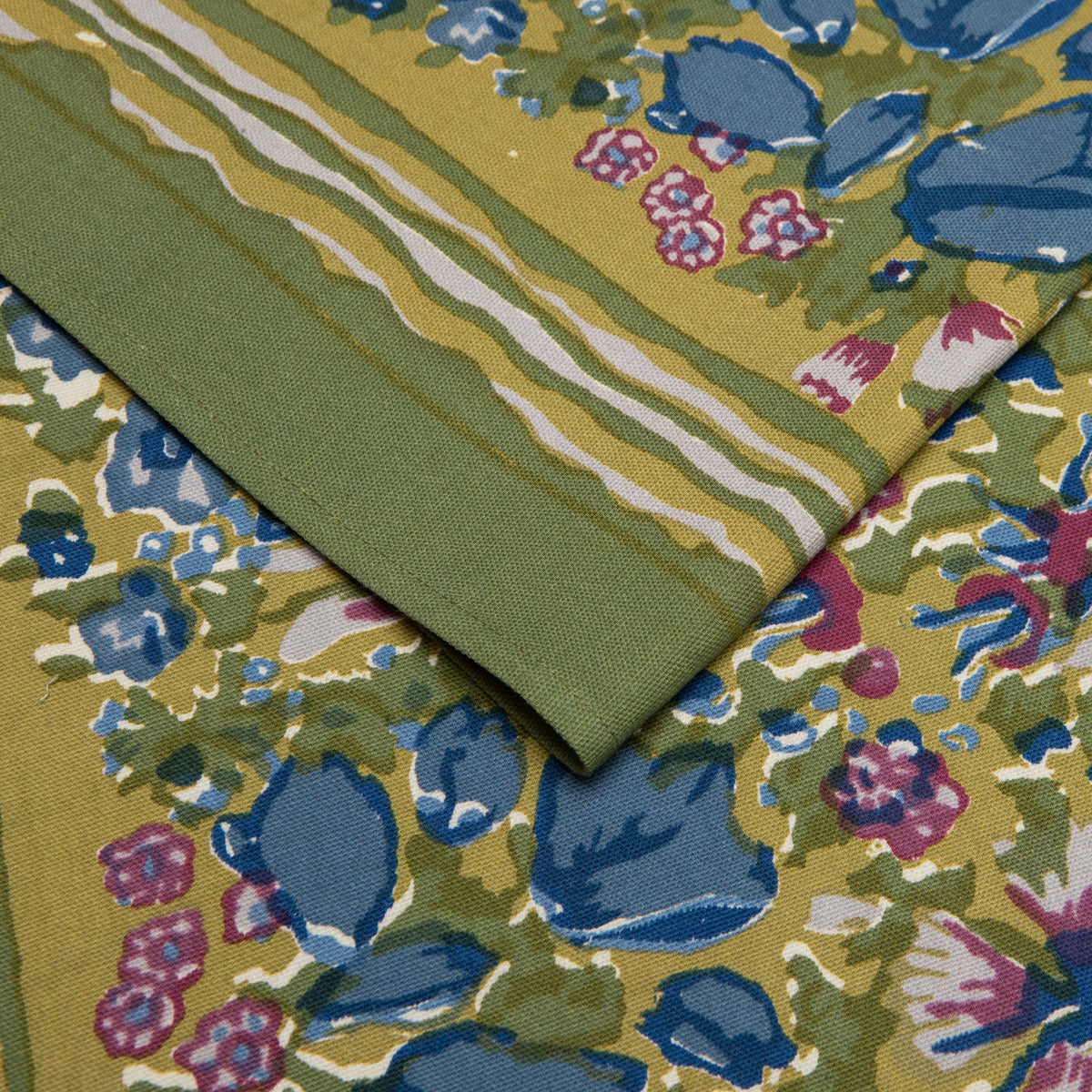 Jardin Table Runner, Blue & Green, 16" x 72"