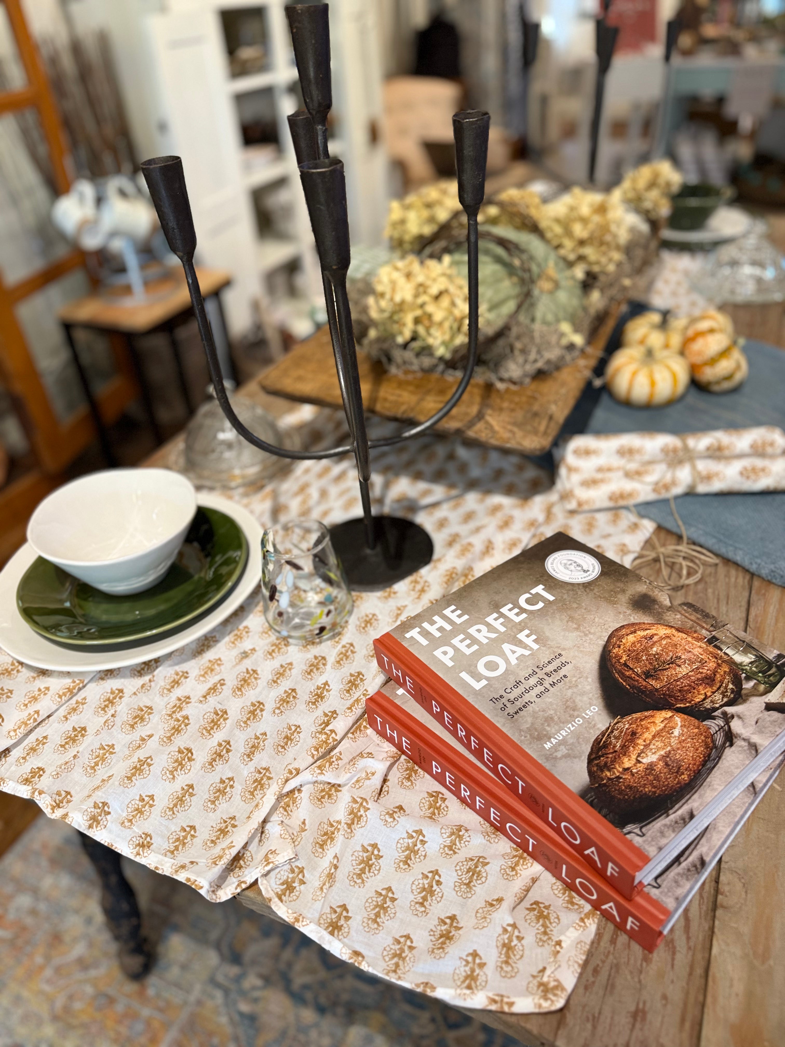 Talelayo Lightweight Tablecloth