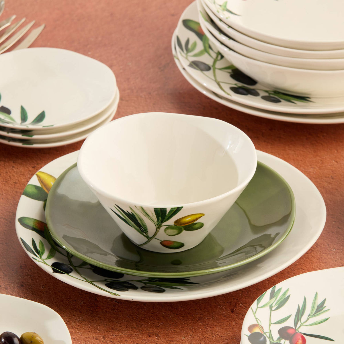 Verde Salad Plate